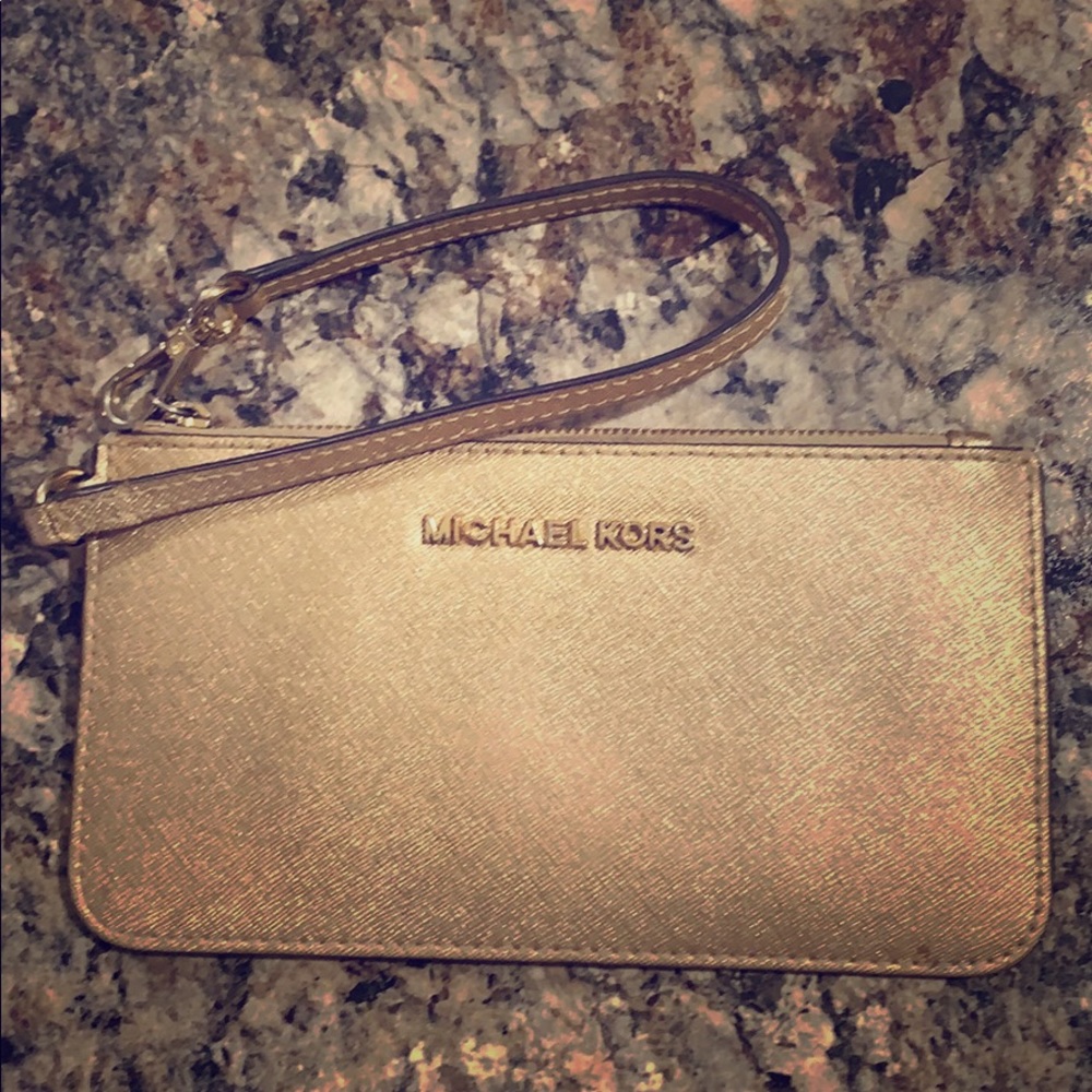 Michael Kors wristlet